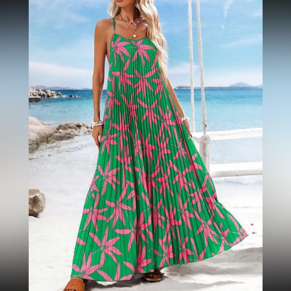 Floral Maxi Dress - Picture 3 of 13